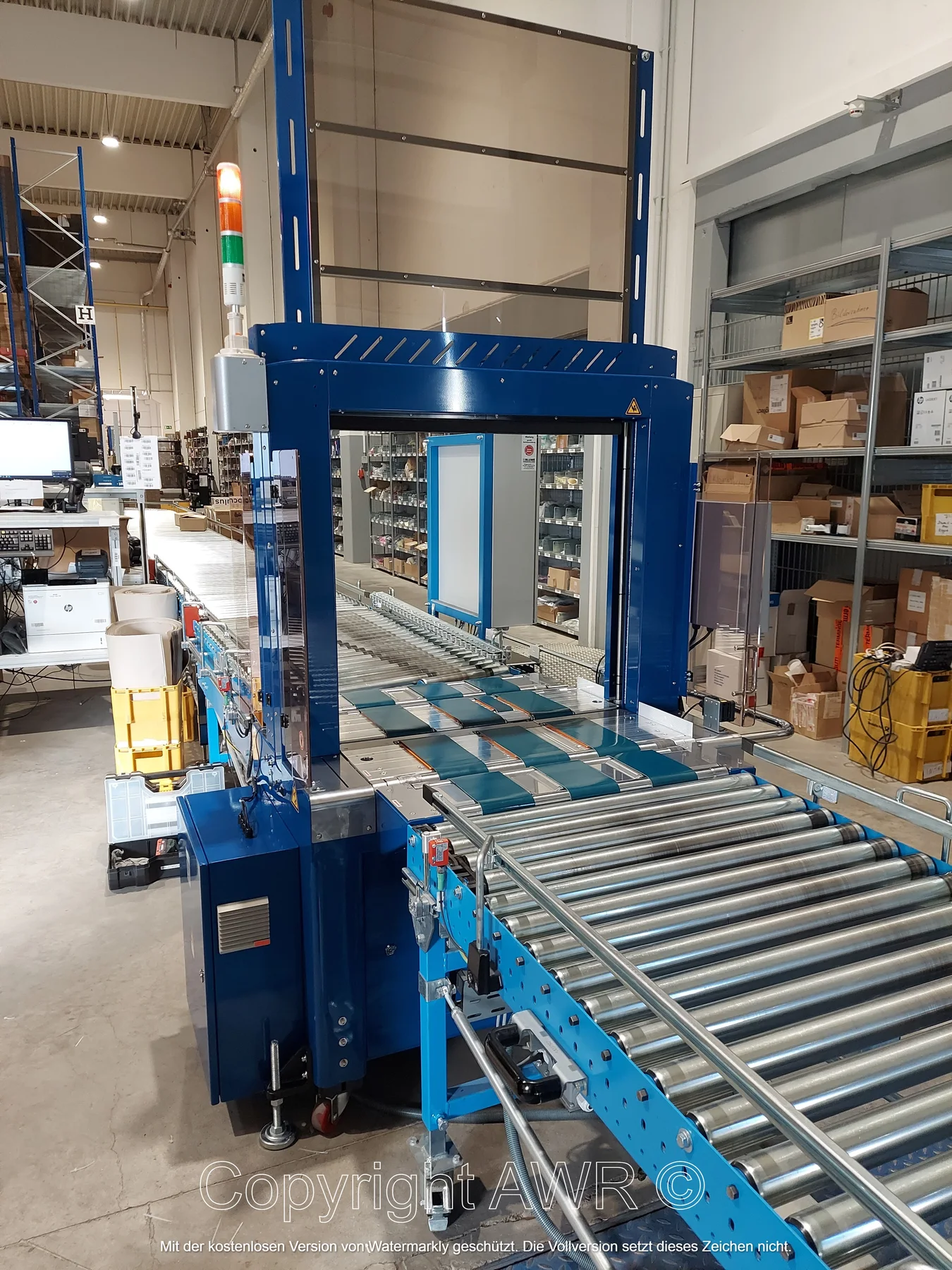 Umreifungsmaschine mit Fördertechnik